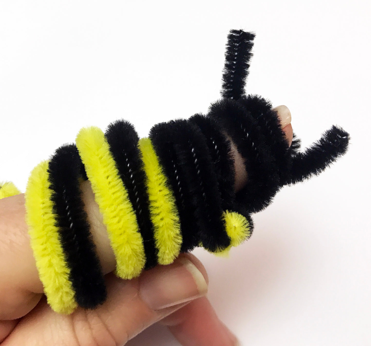 bee finger puppet